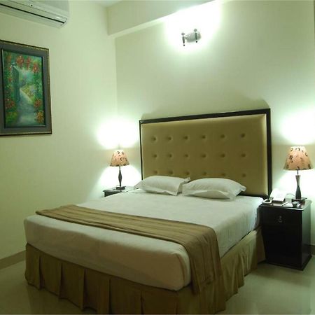 Ambassador Residency Hotel Chittagong Exterior photo
