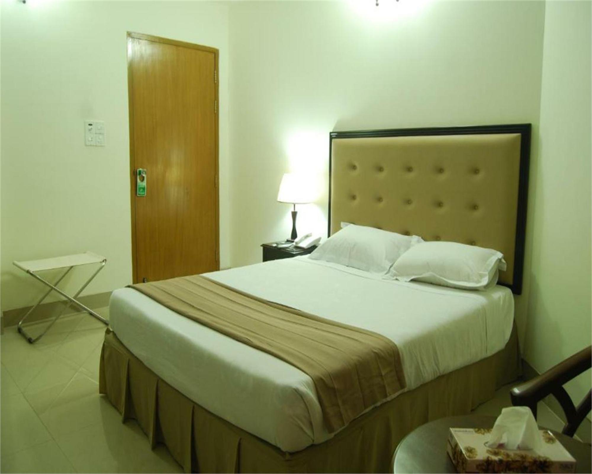 Ambassador Residency Hotel Chittagong Exterior photo