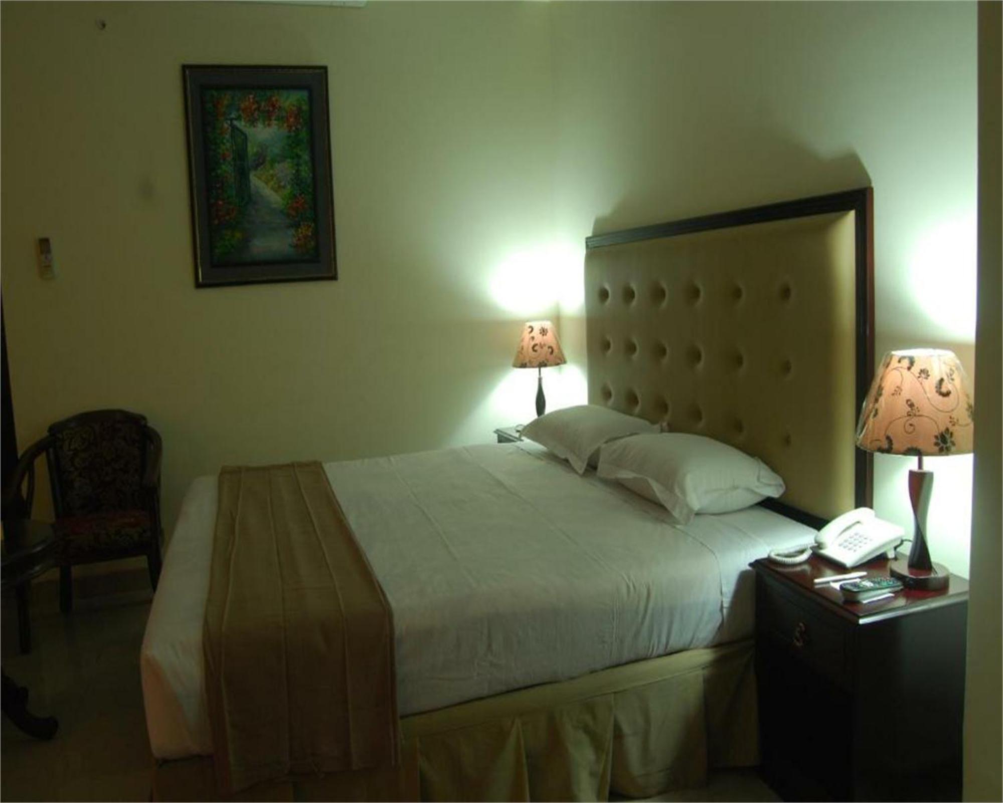 Ambassador Residency Hotel Chittagong Exterior photo