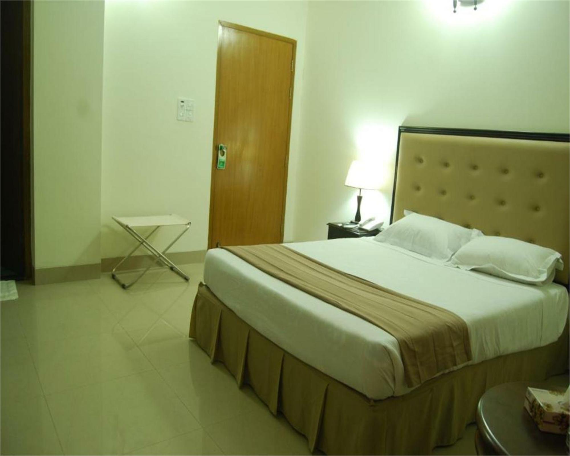 Ambassador Residency Hotel Chittagong Exterior photo